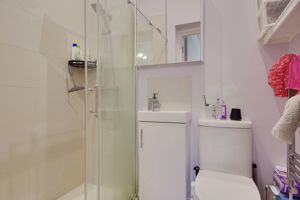 Bedroom One En-Suite- click for photo gallery